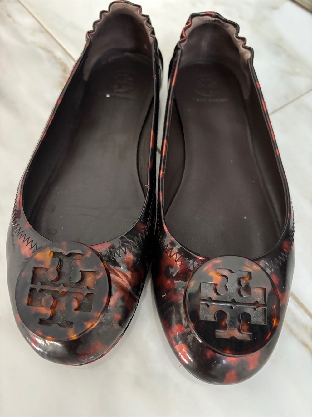 Tory Burch Tortoiseshell Logo Ballet Flats - Brown & Black